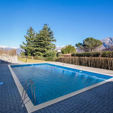 Sleeps 4 Pool Air Con Apartmán *