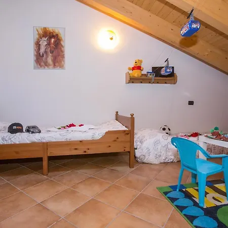 Apartmán Sleeps 4 Pool Air Con